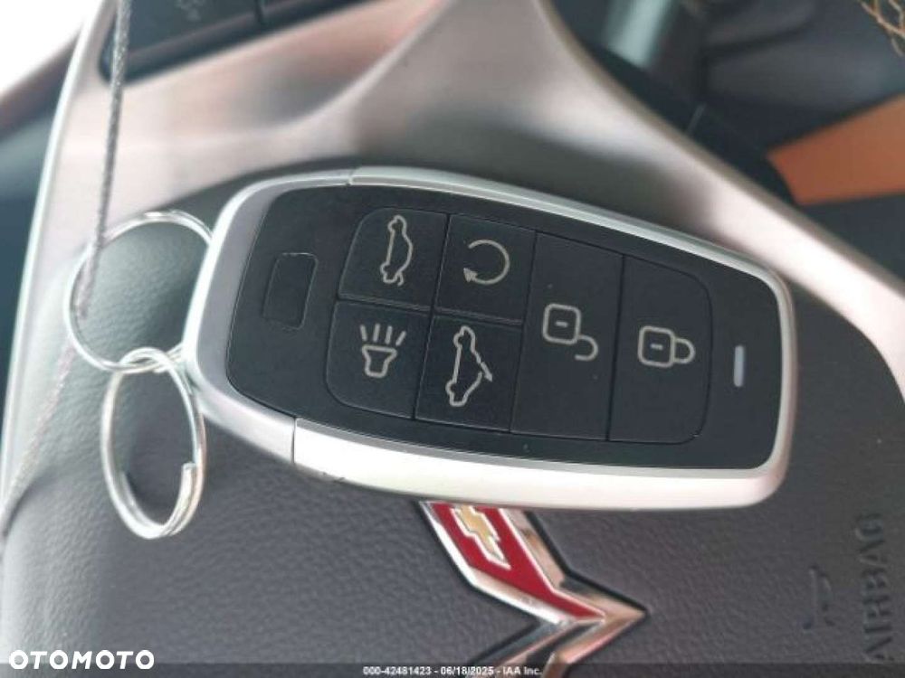 Chevrolet Corvette - 16