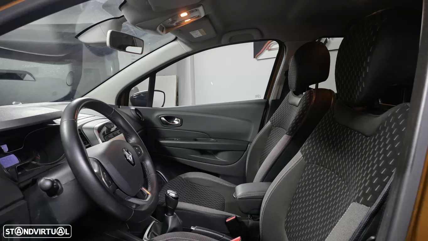 Renault Captur 0.9 TCE Exclusive XMOD - 7