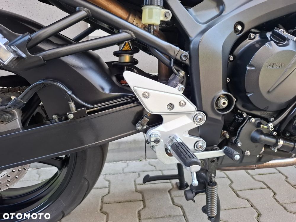 Yamaha FZ6 - 26