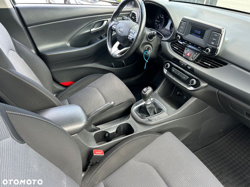 Hyundai i30 1.5 DPI Modern - 14