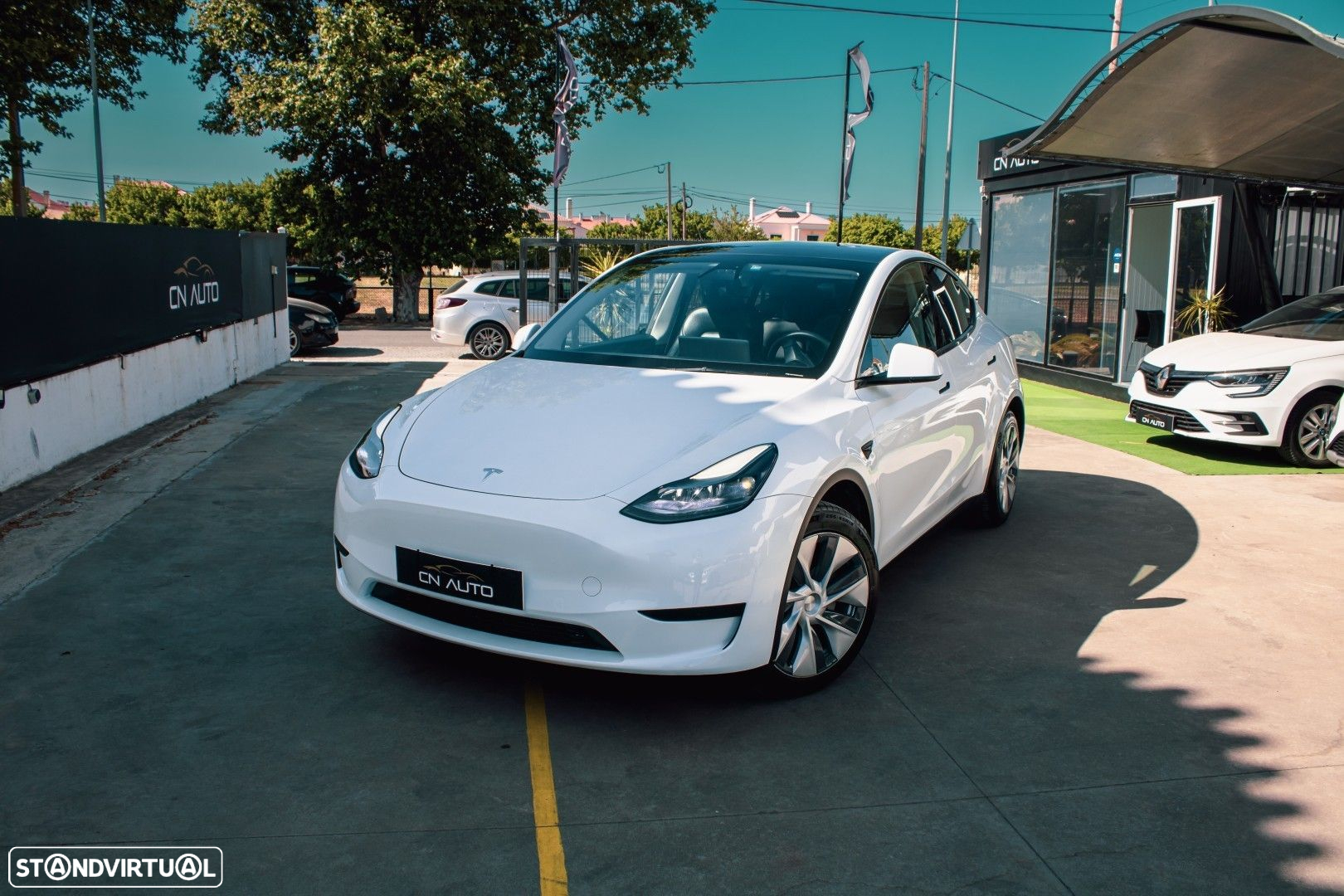 Tesla Model Y Long Range Dual Motor AWD - 5
