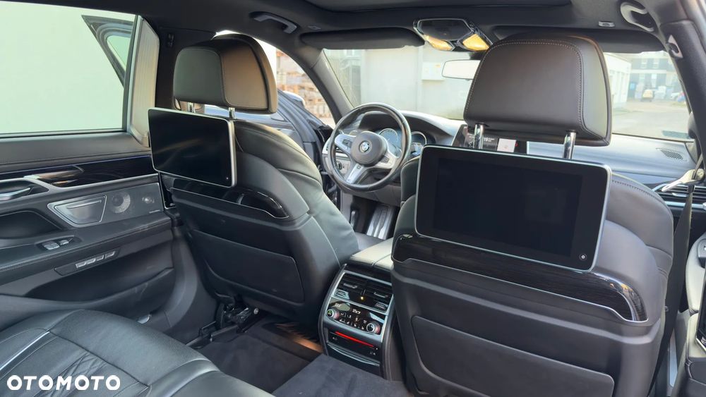 BMW Seria 7 750Ld xDrive - 14