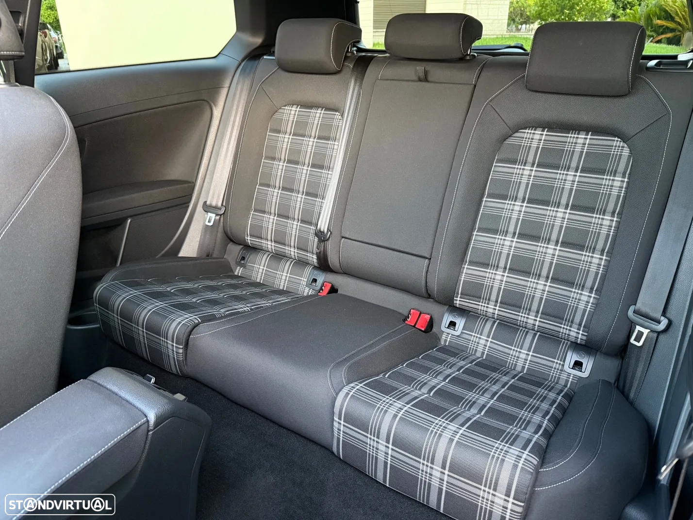 VW Golf 2.0 TDI GTD - 39