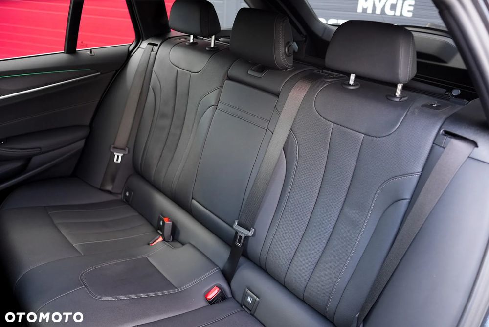 BMW Seria 5 - 26