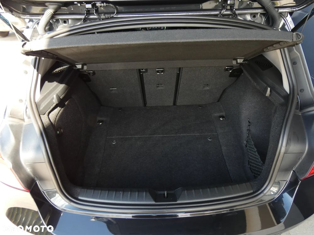 BMW Seria 1 118d Edition Metropolitan - 37