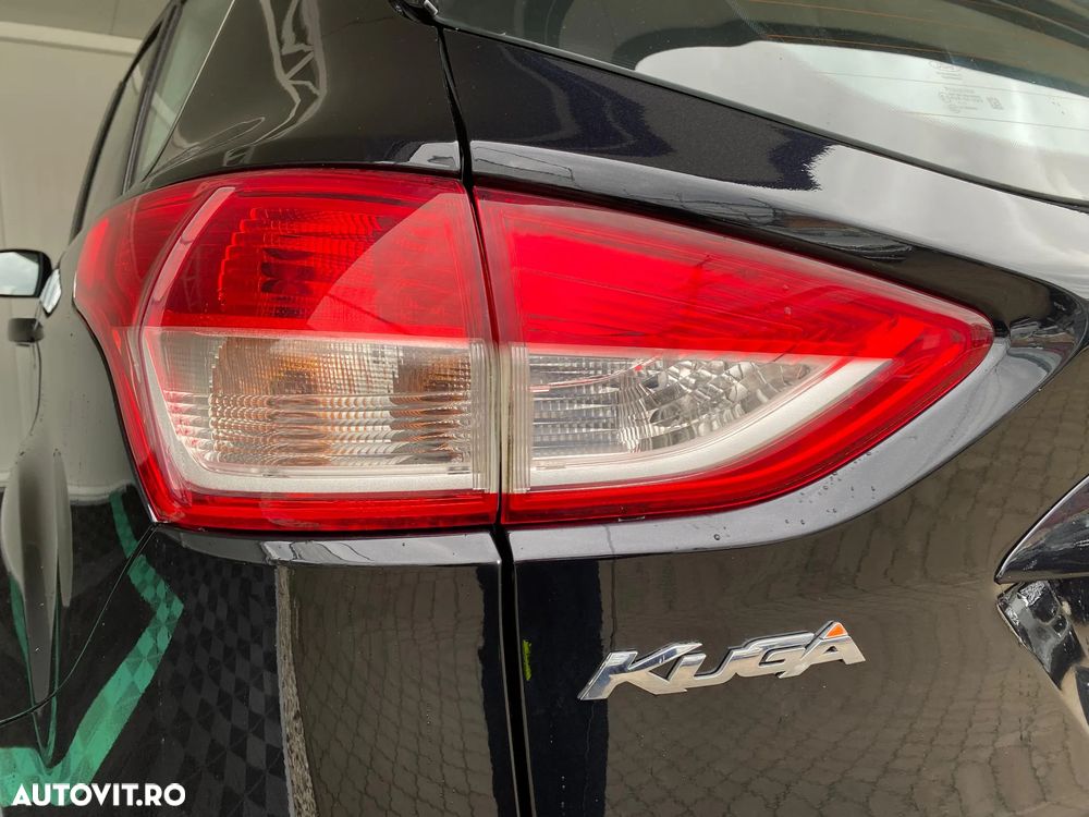 Ford Kuga - 24