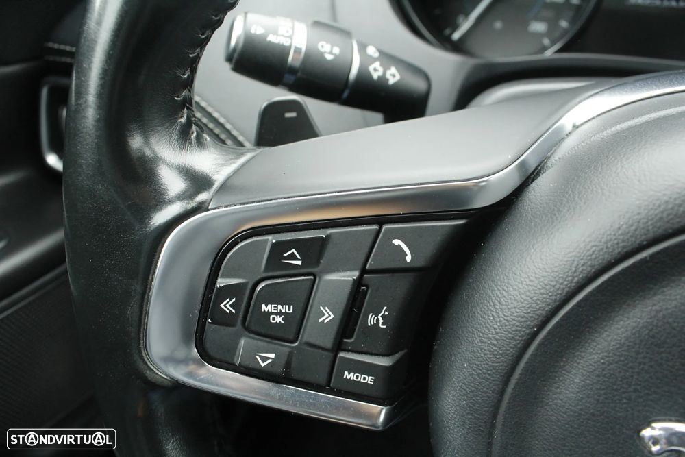 Jaguar XE 2.0 D R-Sport Aut. - 13