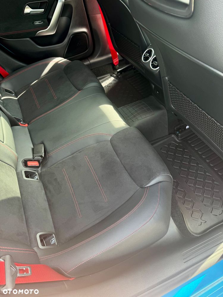 Mercedes-Benz CLA AMG 35 mHEV 4-Matic 8G-DCT - 14