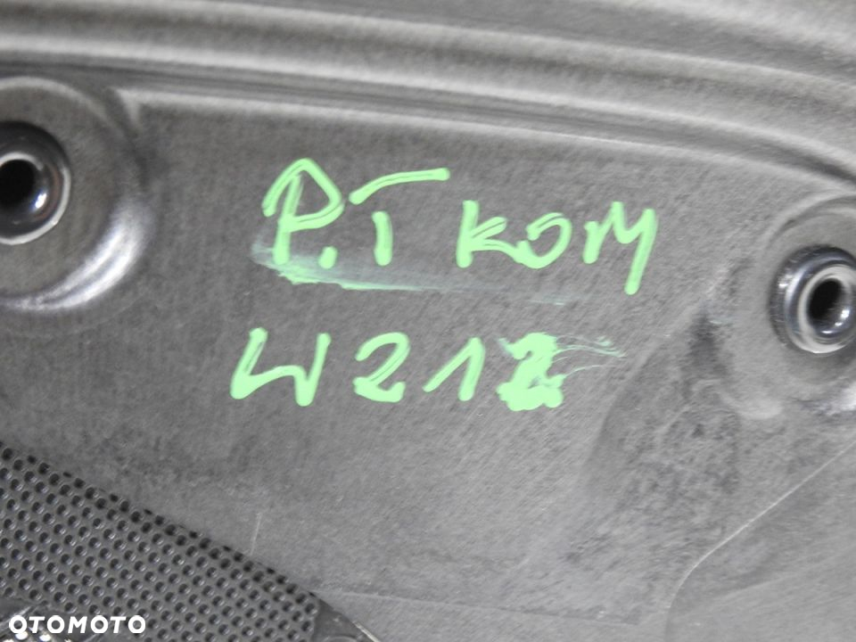 TAPICERKA DRZWI PRAWY TYŁ MERCEDES W212 KOMBI - 7