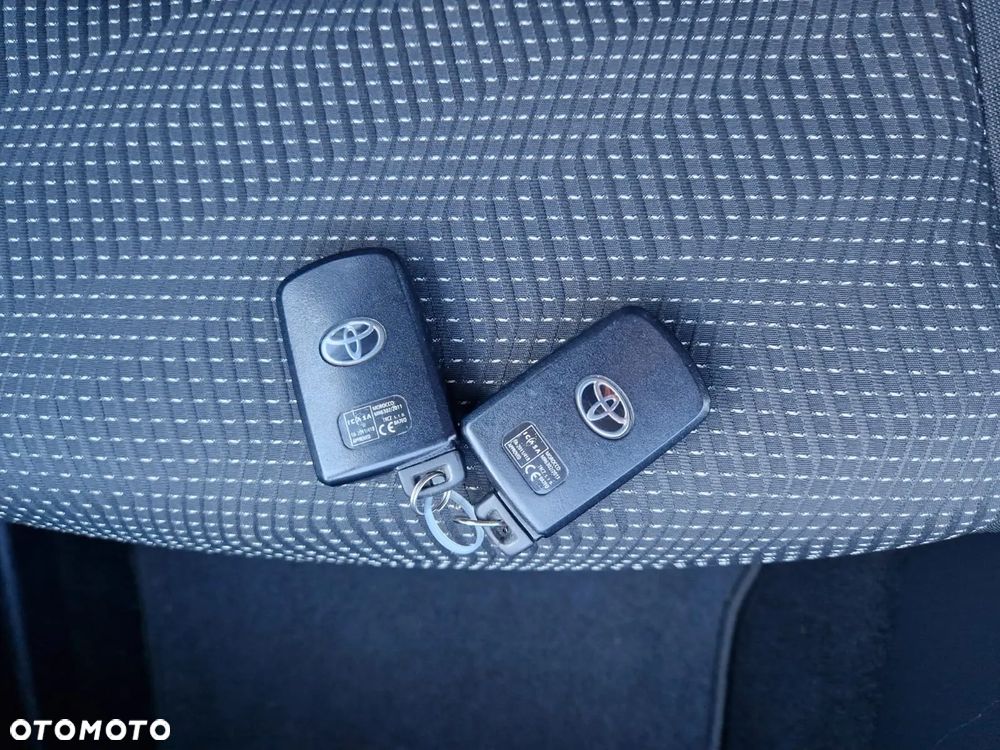Toyota Auris - 30