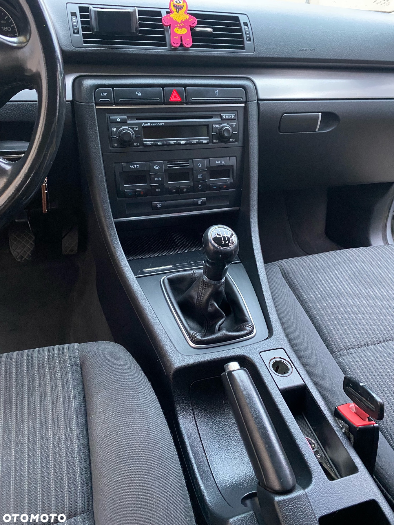 Audi A4 Avant 2.0 TDI - 11