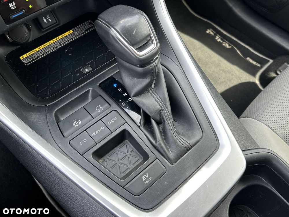 Toyota RAV4 - 19