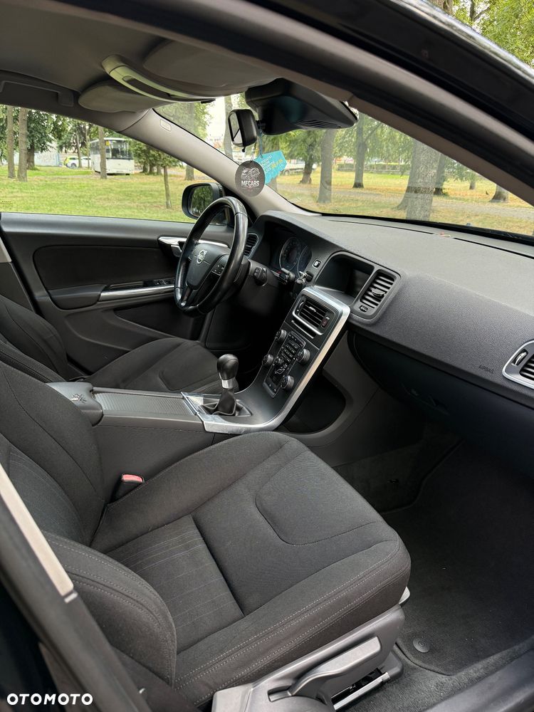 Volvo V60 D2 - 14