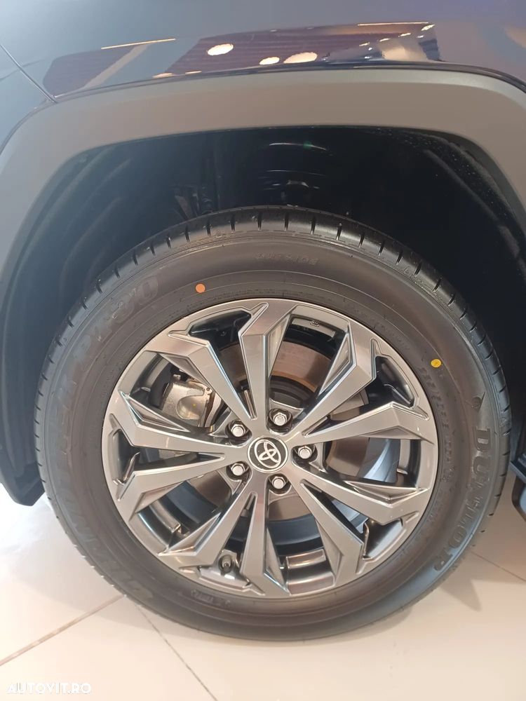 Toyota RAV4 - 11