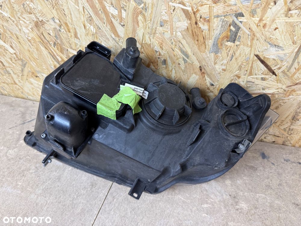 LAMPA PRZÓD PRAWA ZWYKŁA BMW 3 E90 E91 LCI LIFT 7202582 - 2