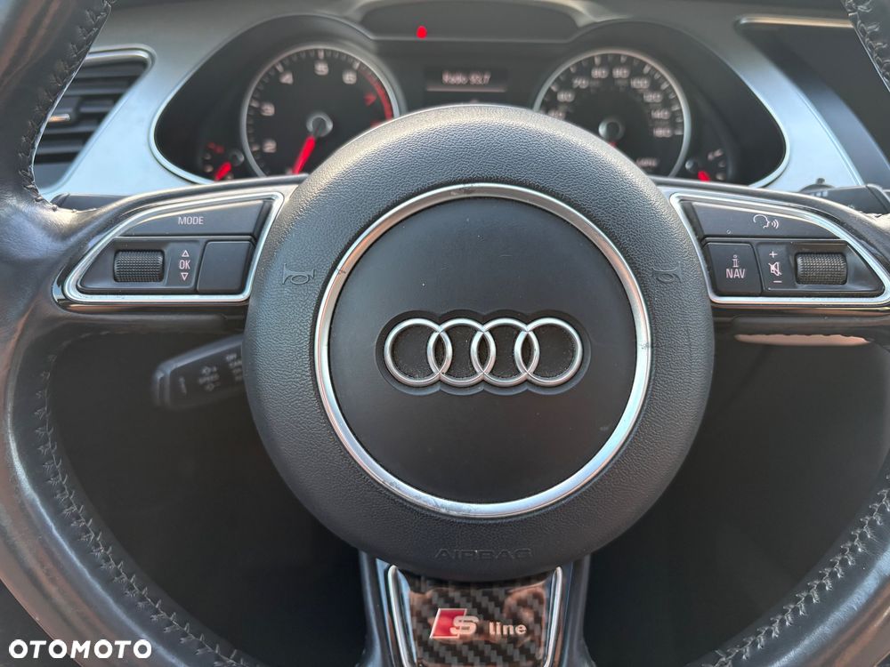 Audi A4 Limousine - 10