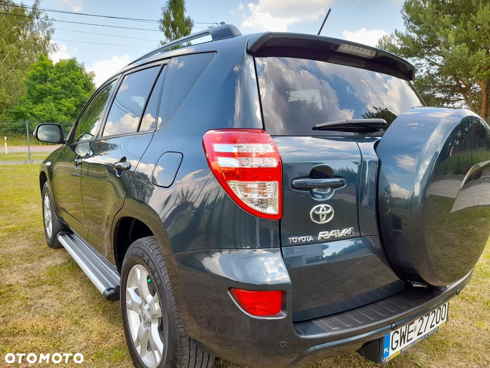 Toyota RAV4 2.2 D-4D Prestige - 18