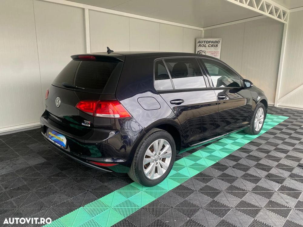 Volkswagen Golf - 12