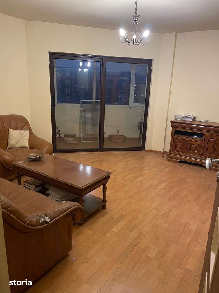Apartament de 4 camere, central — fotografia 1