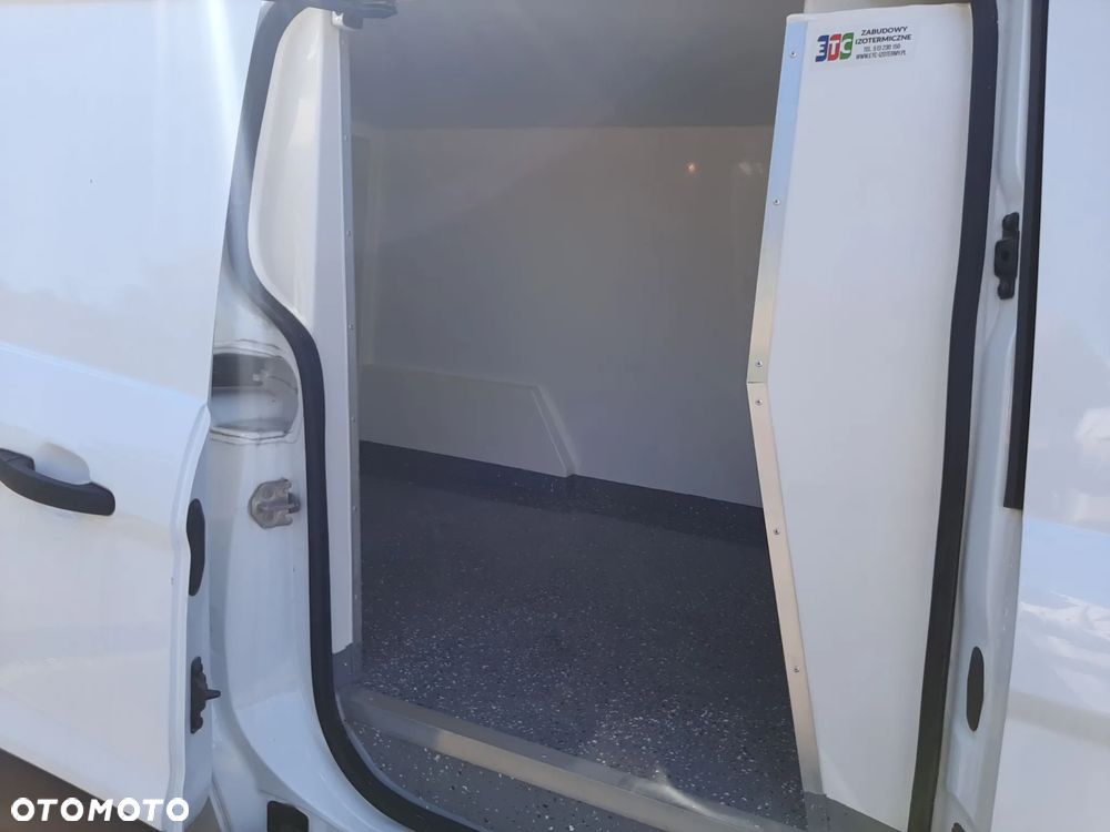 Ford TRANSIT CONNECT - 13