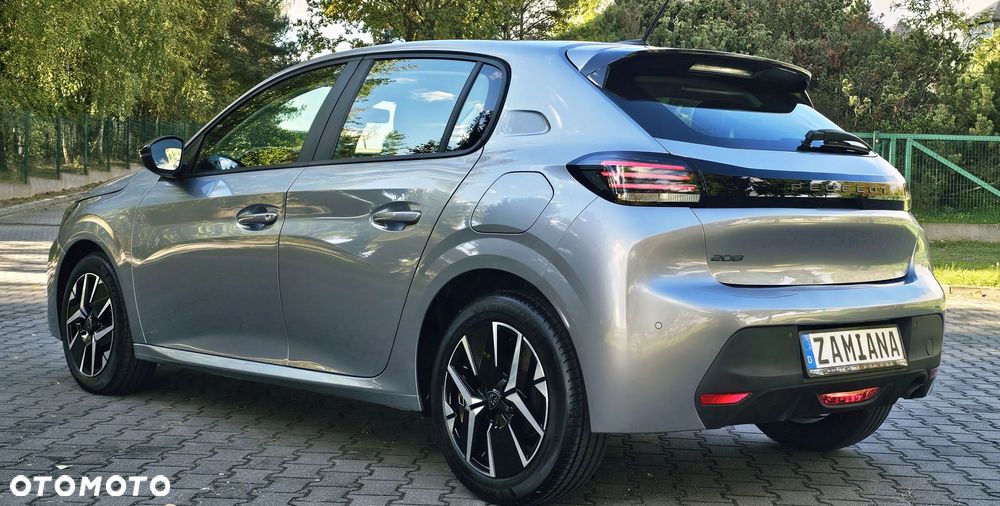 Peugeot 208 - 4