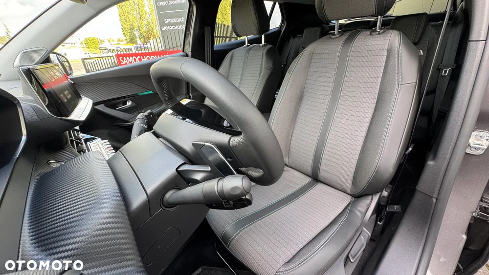 Peugeot 2008 1.2 PureTech Allure Pack S&S EAT8 - 9