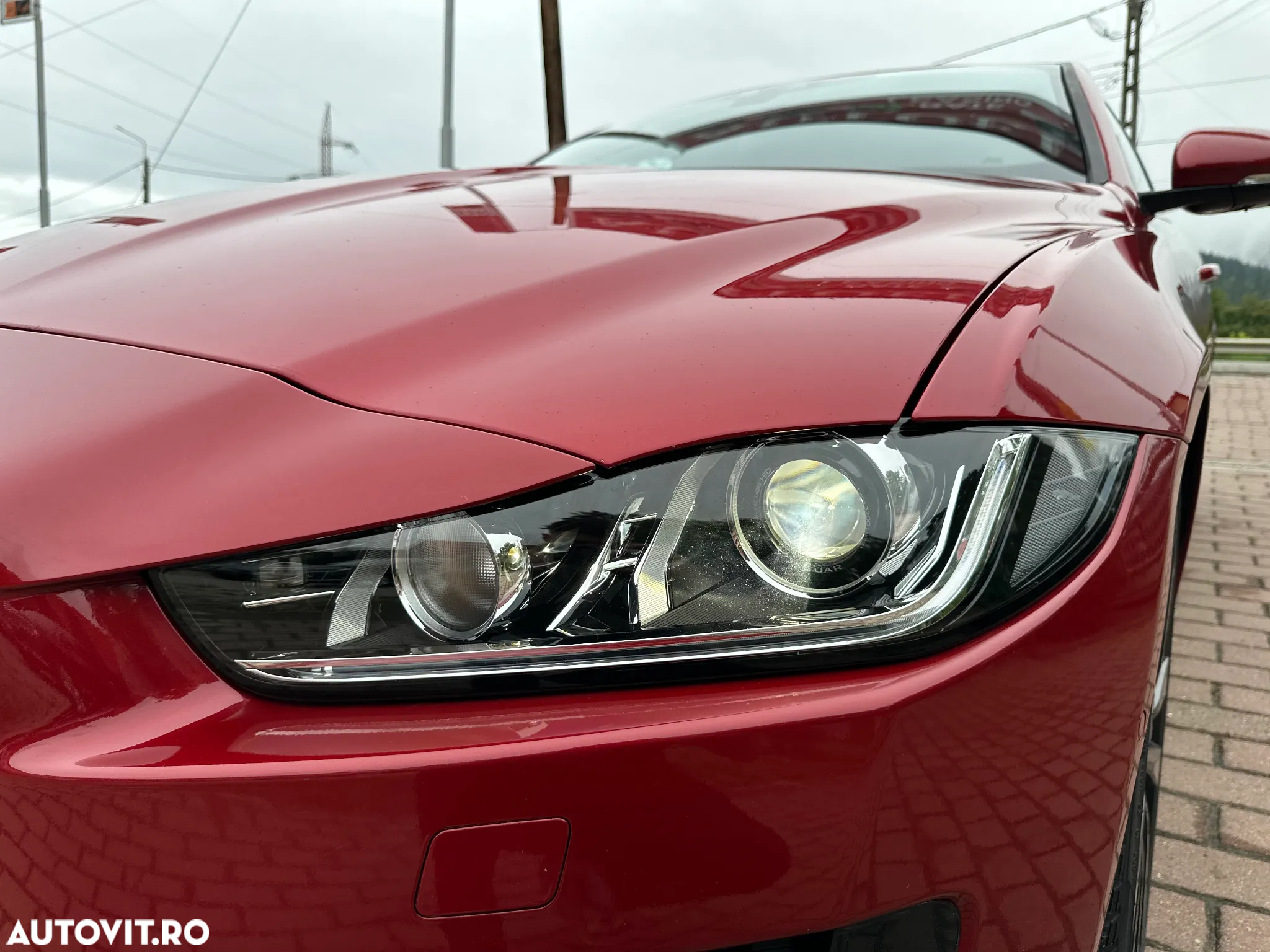 Jaguar XE RWD S - 20