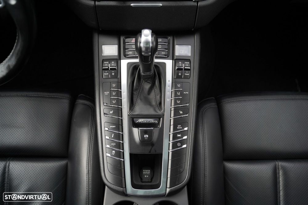 Porsche Macan S - 28