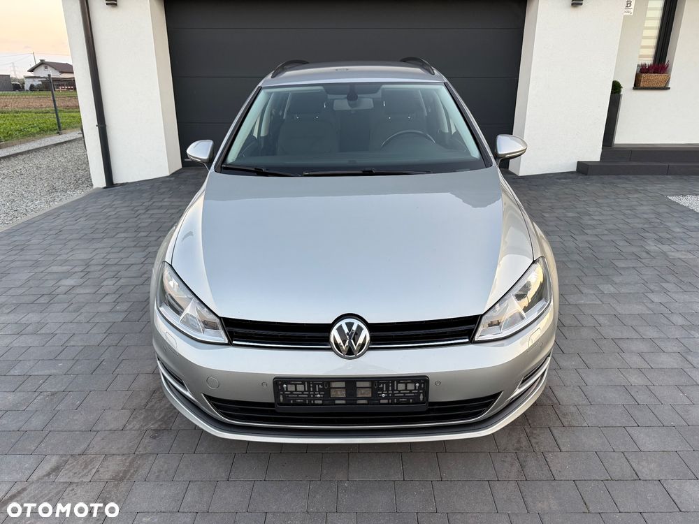 Volkswagen Golf - 38