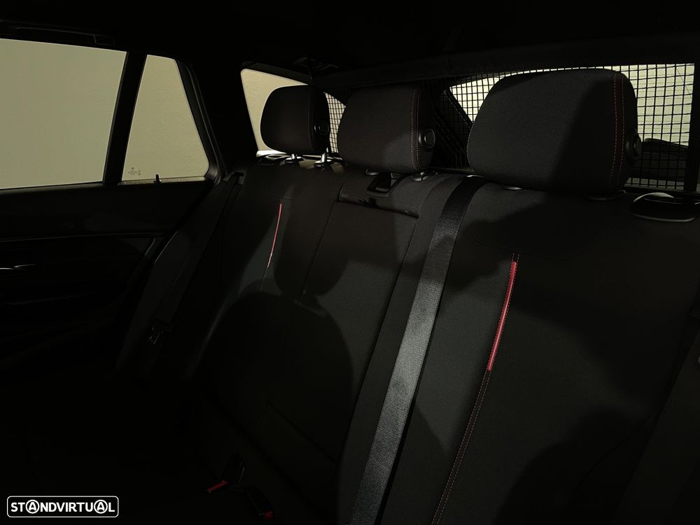 BMW 320 d Aut. Efficient Dynamics Edition Sport Line - 12