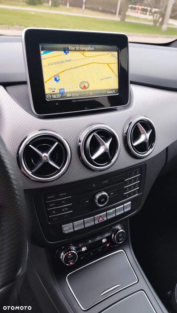 Mercedes-Benz Klasa B 200 d 7G-DCT UrbanStyle Edition - 9