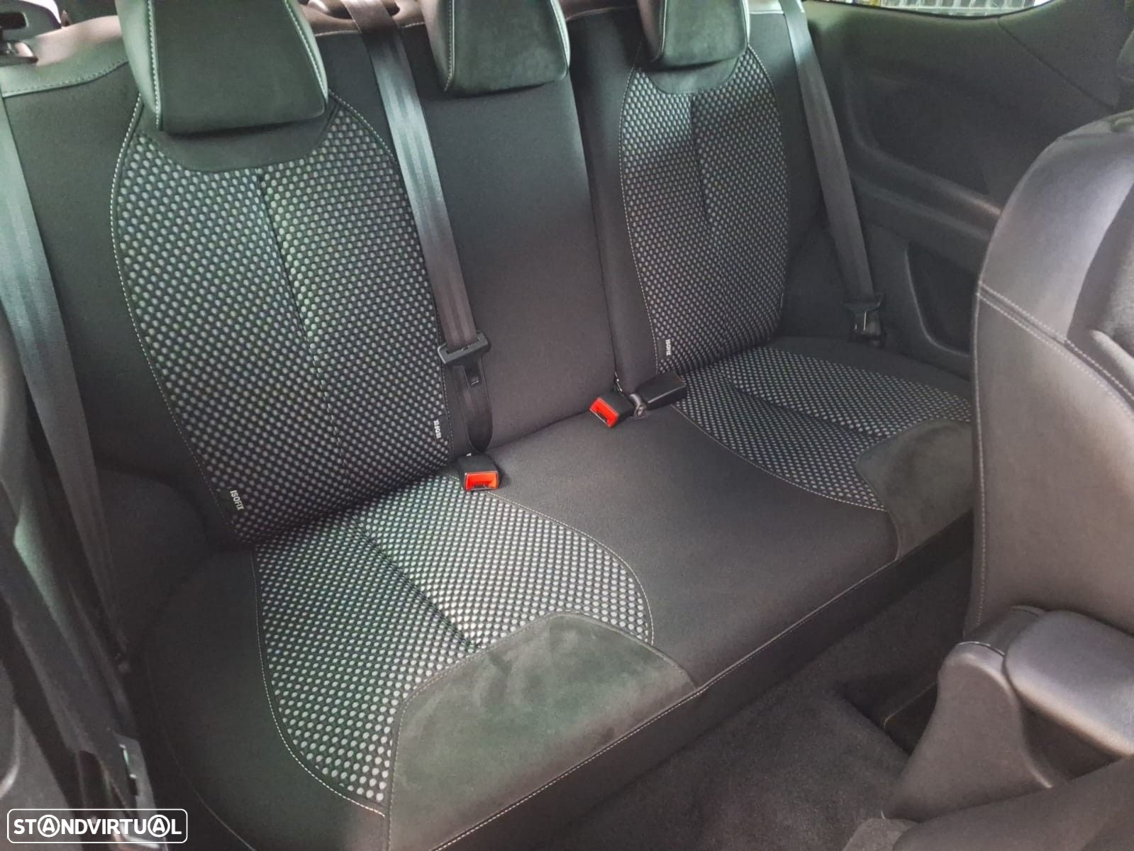 Citroën DS3 1.6 e-HDi Airdream Sport Chic - 20