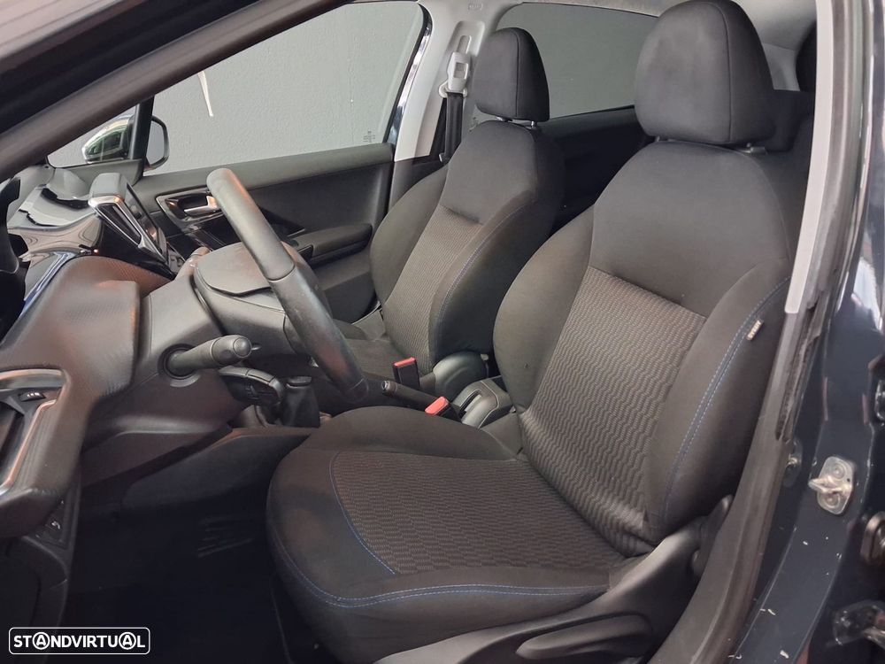 Peugeot 208 1.2 PureTech Active - 12