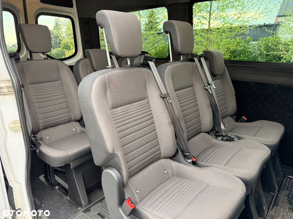 Mercedes-Benz Sprinter - 11