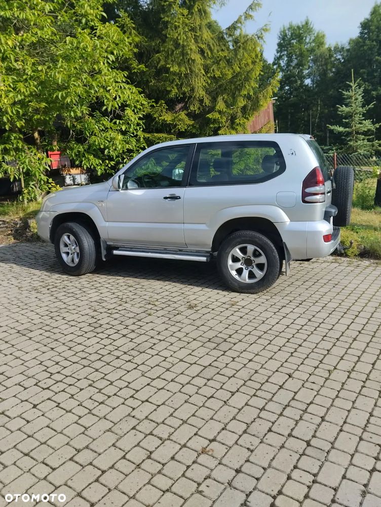 Toyota Land Cruiser 3.0 D Luna Comfort - 3