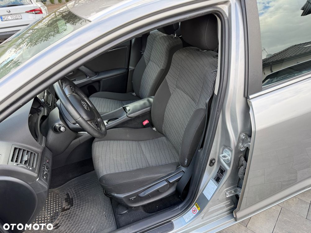 Toyota Avensis 2.0 D-4D Sol - 7