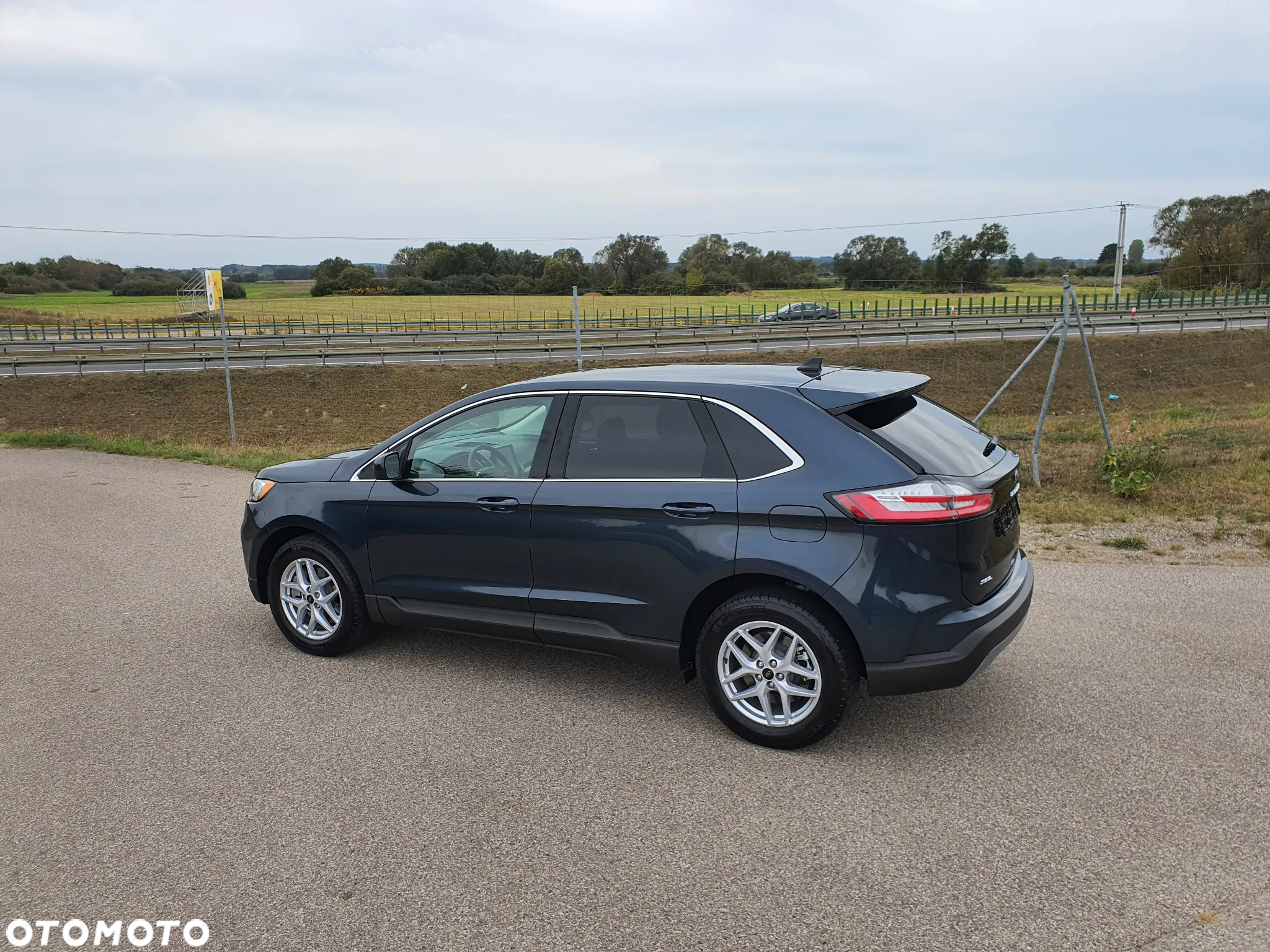 Ford Edge - 9