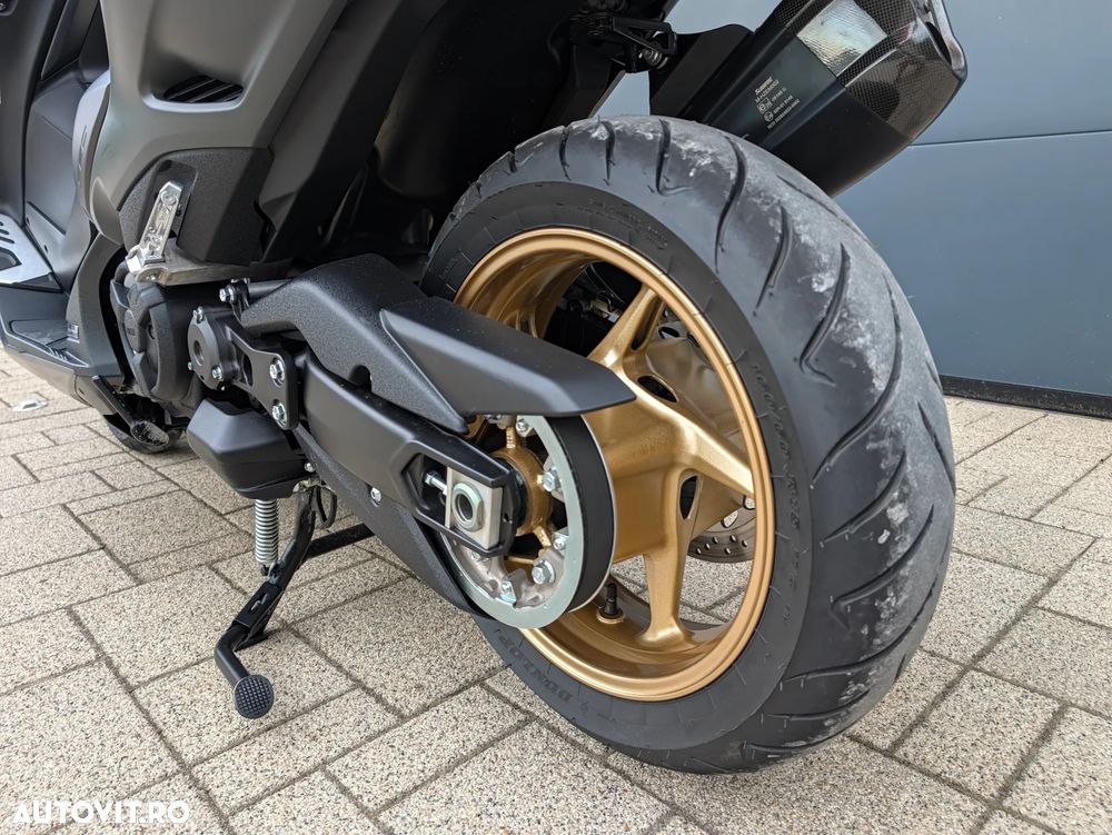 Yamaha TMAX 560 - 26