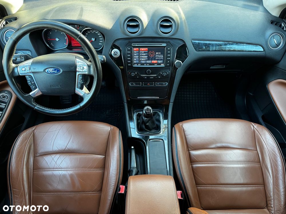 Ford Mondeo - 12