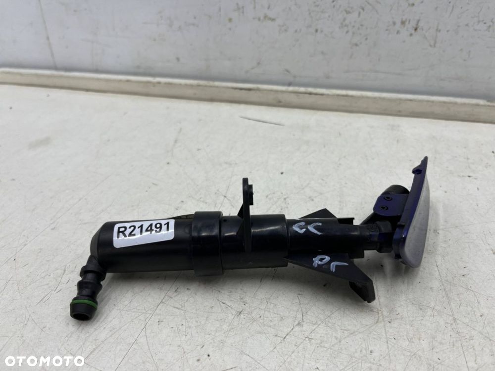 Dysza spryskiwaczy VW Passat CC R-LINE lift 11-16r. LEWY spryskiwacz reflektora lampy zaślepka - 3