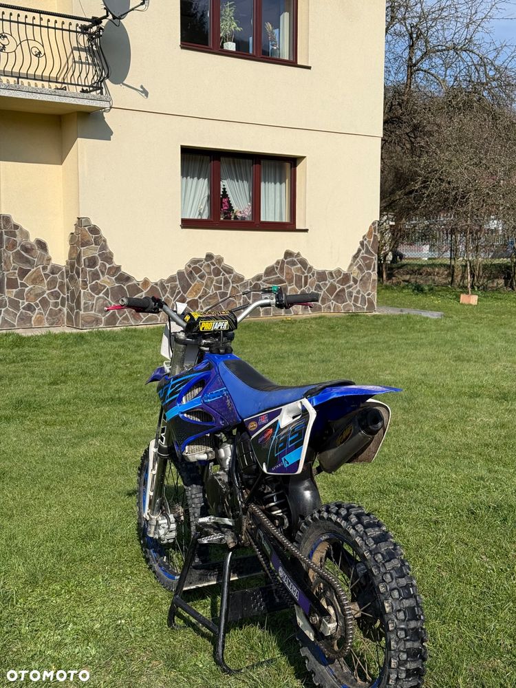 Yamaha YZ - 4