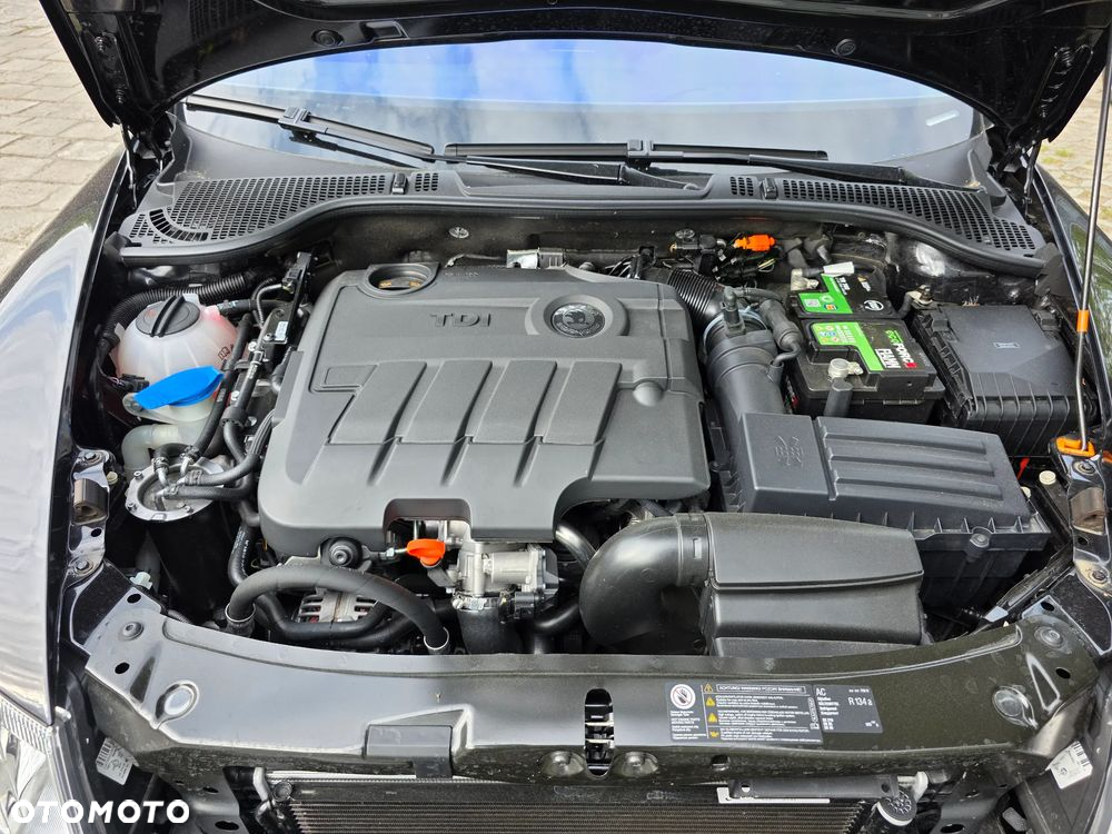 Skoda Octavia 2.0 TDI DPF RS DSG - 18