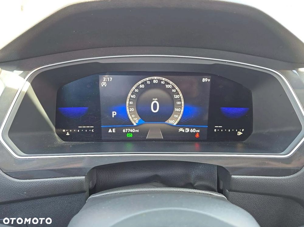 Volkswagen Tiguan - 11