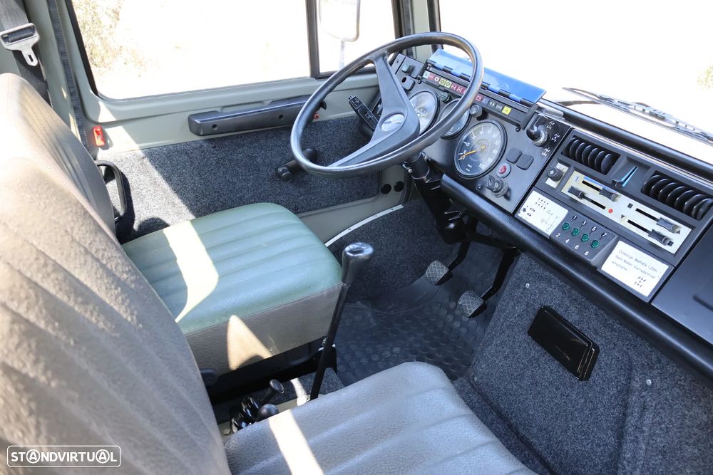 Mercedes Benz Unimog - 11