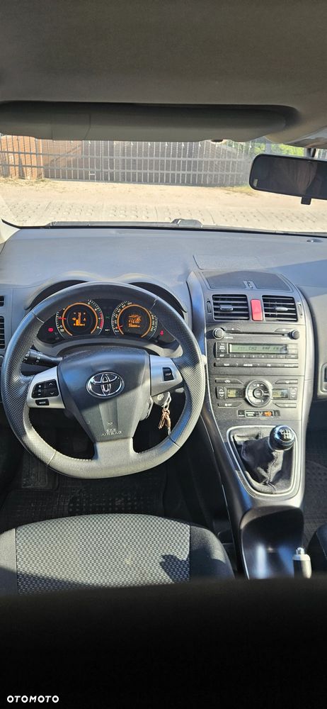 Toyota Auris 1.6 Luna - 6