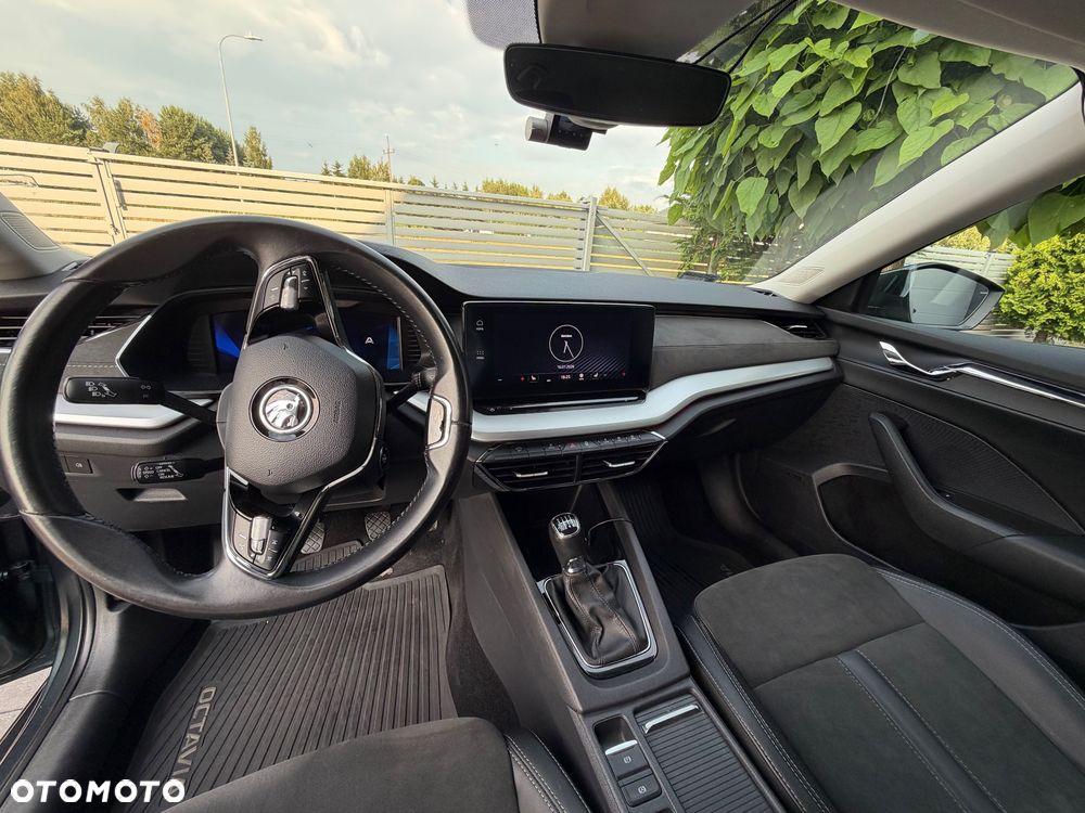 Skoda Octavia 1.5 TSI ACT Style - 4