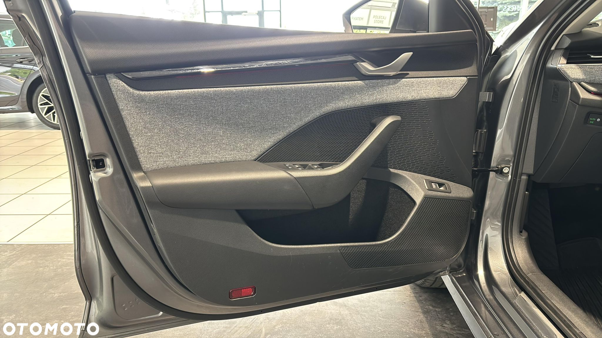 Skoda Octavia 2.0 TDI Selection DSG - 10
