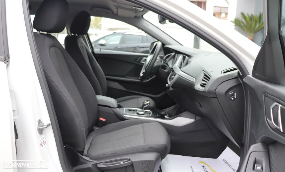 BMW 118 i Auto - 13