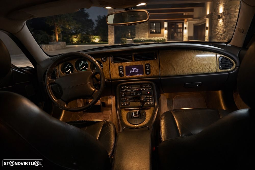 Jaguar XK XK8 4.0 Coupé Sport - 10