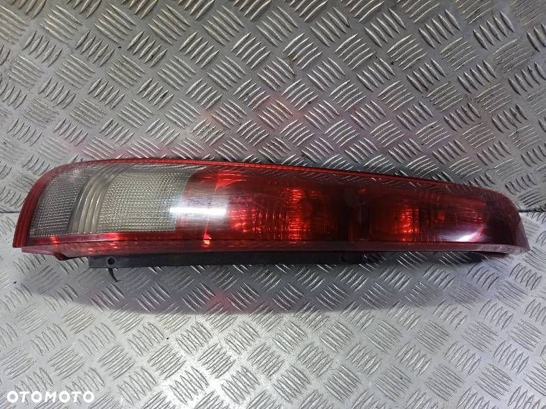 LAMPA LEWA TYLNA NISSAN X-TRAIL - 1